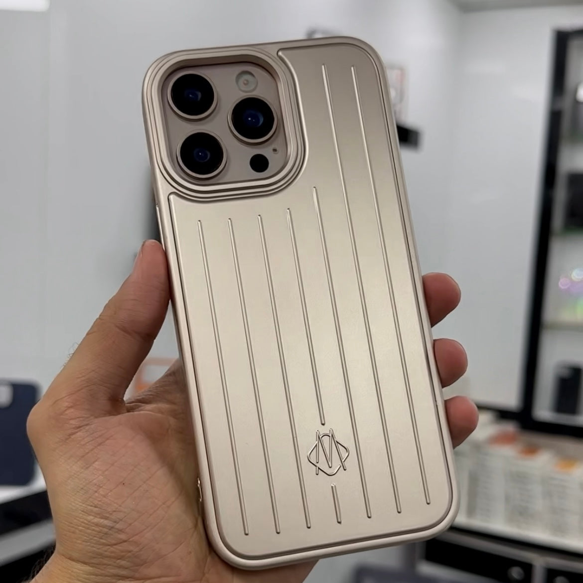 RIMOWA®️ BRANDED CASE