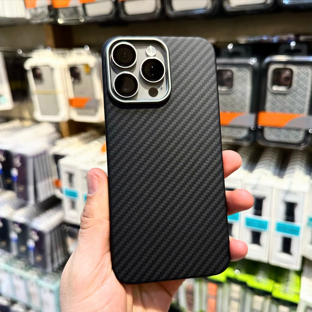 Carbon Fiber Black Wavy Case