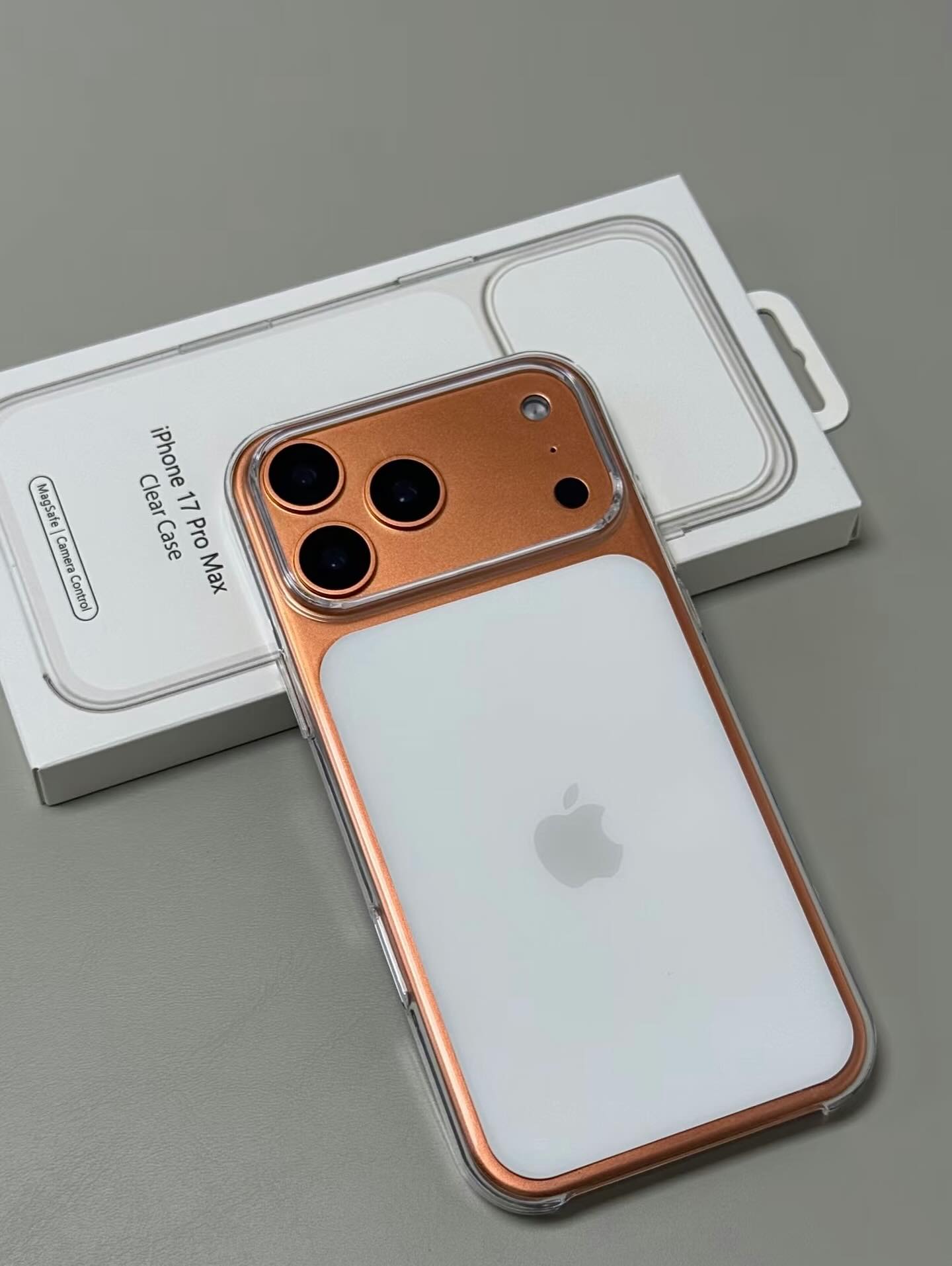 Original Apple MagSafe Ic Animation Case! 