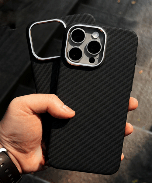 Carbon Fiber Black Wavy Case